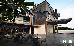 Hue Hotels And Resorts Puerto Princesa Managed By Hii